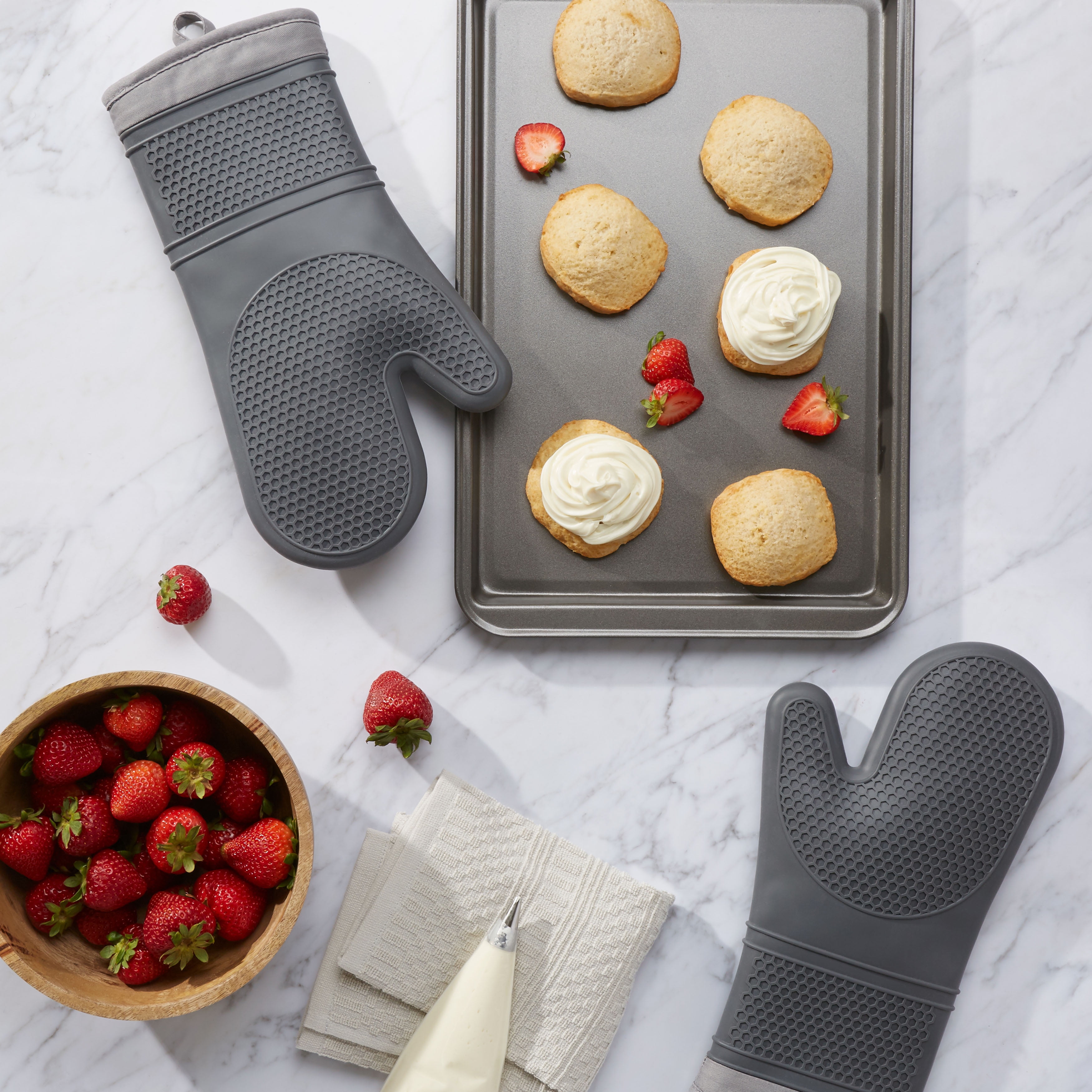 Town & Country Living Silicone Oven Mitt Set 