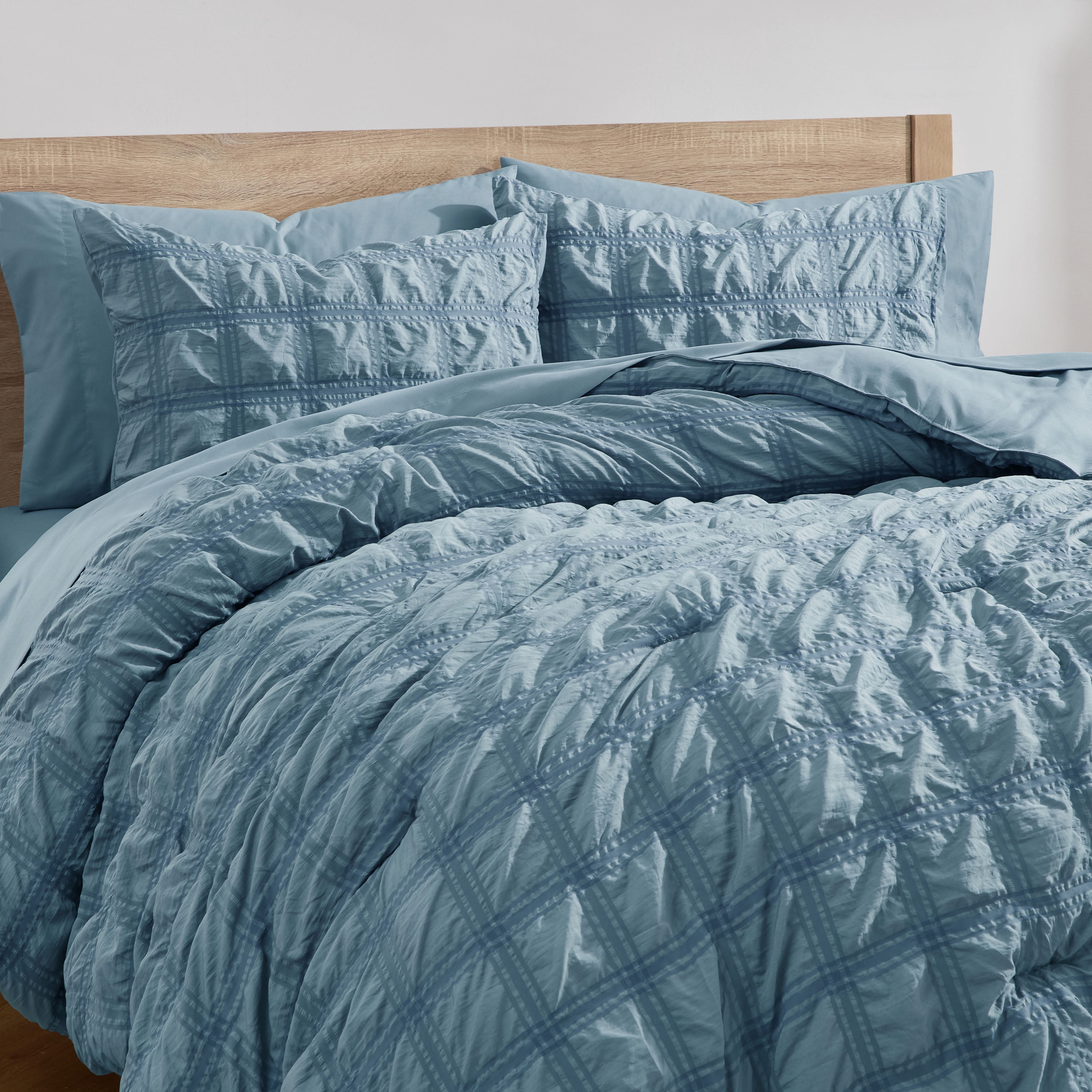 LammaLoe Queen Comforter Set, 7 Piece Seersucker Bed in a Bag, Bedding Comforter Set with Sheets, Modern Bed Set, Stone Blue