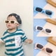 thumbnail image 2 of Gafas de sol coreanas bonitas para niños y niñas, con forma cóncava, a prueba de rayos UV, para vacaciones, de 2 a 8 años, 2 of 6