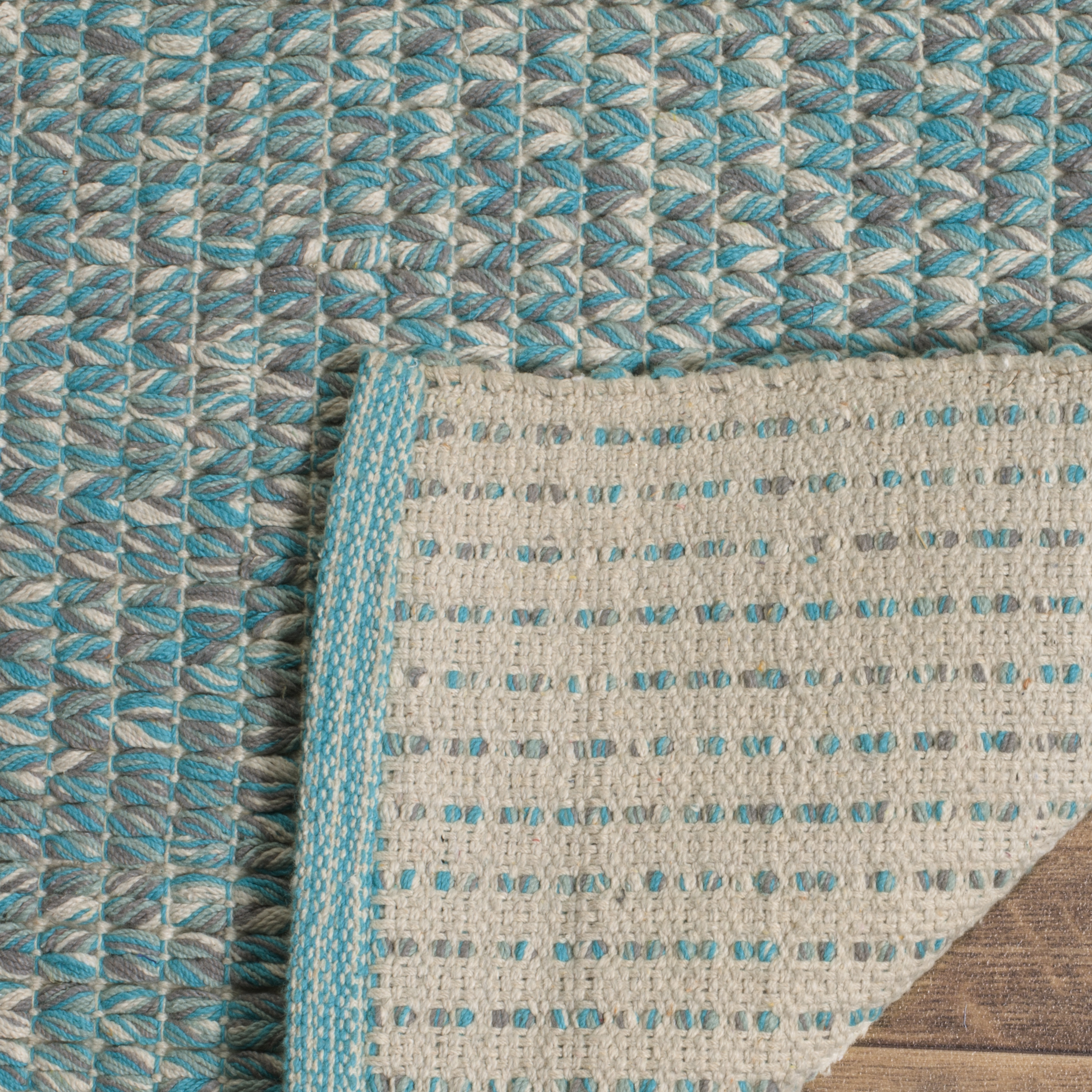 SAFAVIEH Montauk Zelma Braided Cotton Runner Rug, Turquoise/Multi, 2'3" x 7'