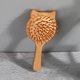thumbnail image 1 of Peine de bambú para masaje, de mano, que ahorra trabajo, con cabeza redonda, dientes de bambú que no dañan el cabello, peine de goma con cojín de aire para el hogar para cabello largo de mujer, regalo, 1 of 6