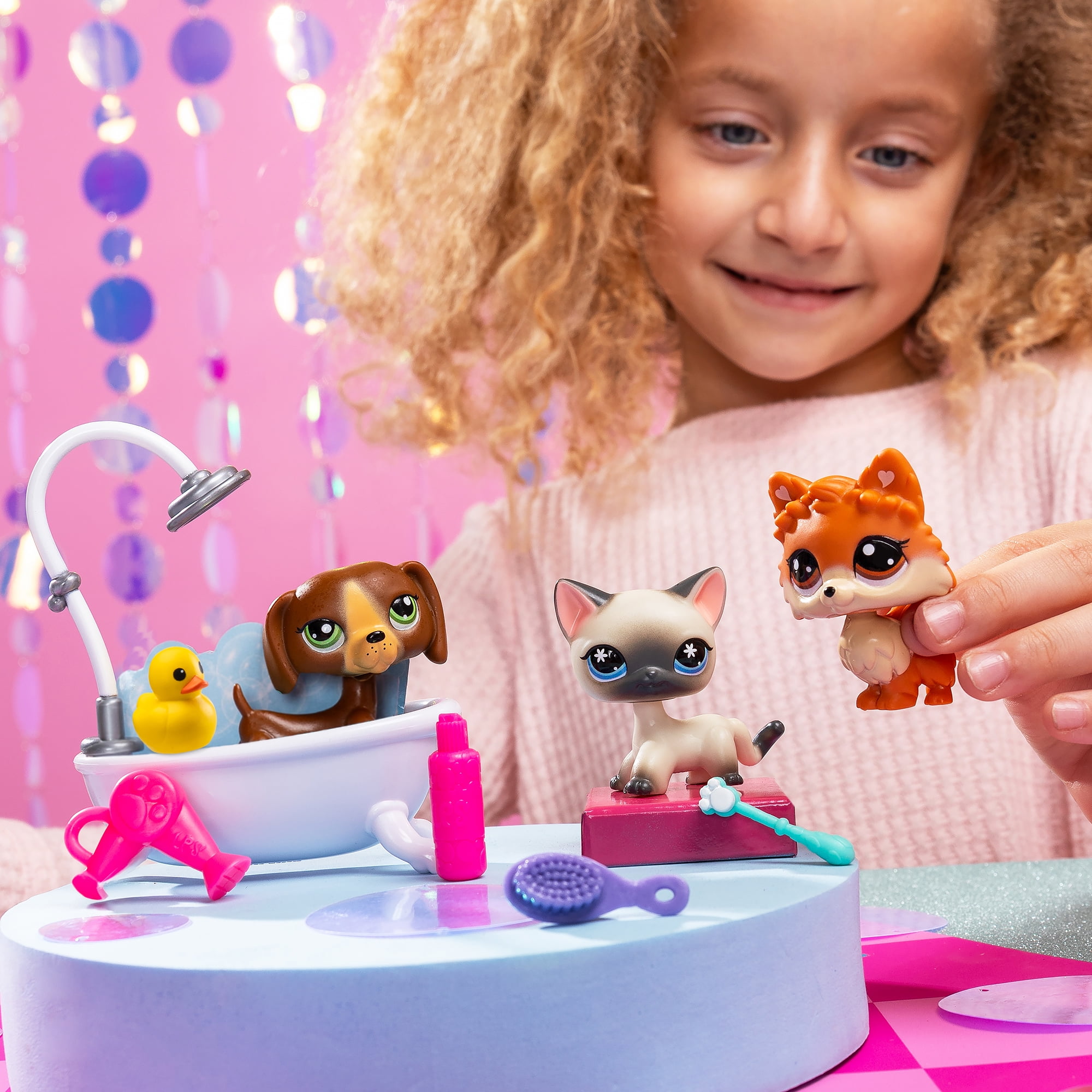 Littlest Pet Shop - Grooming Spa Themed Play Pack - Ages 4 Years and Up