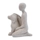 thumbnail image 1 of Figura decorativa de hombre con perro para estante, 10x6,5x13,3 cm, ideal para dueños de mascotas. Gris claro, 1 of 9