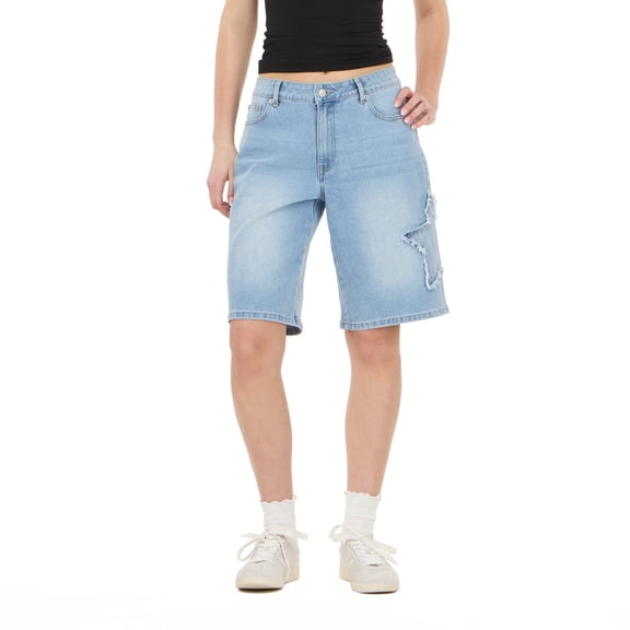 Forever 21 Women’s Denim Bermuda Shorts, Knee-Length Light Wash Jean Shorts with Twill and Frayed Self Patches, Casual Summer Bottoms, 0-14