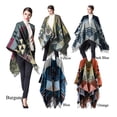 thumbnail image 4 of Las mujeres de punto mantón del poncho de imitación de la cachemira El modelo geométrico de la borla Tomshoo Amarillo, 4 of 7