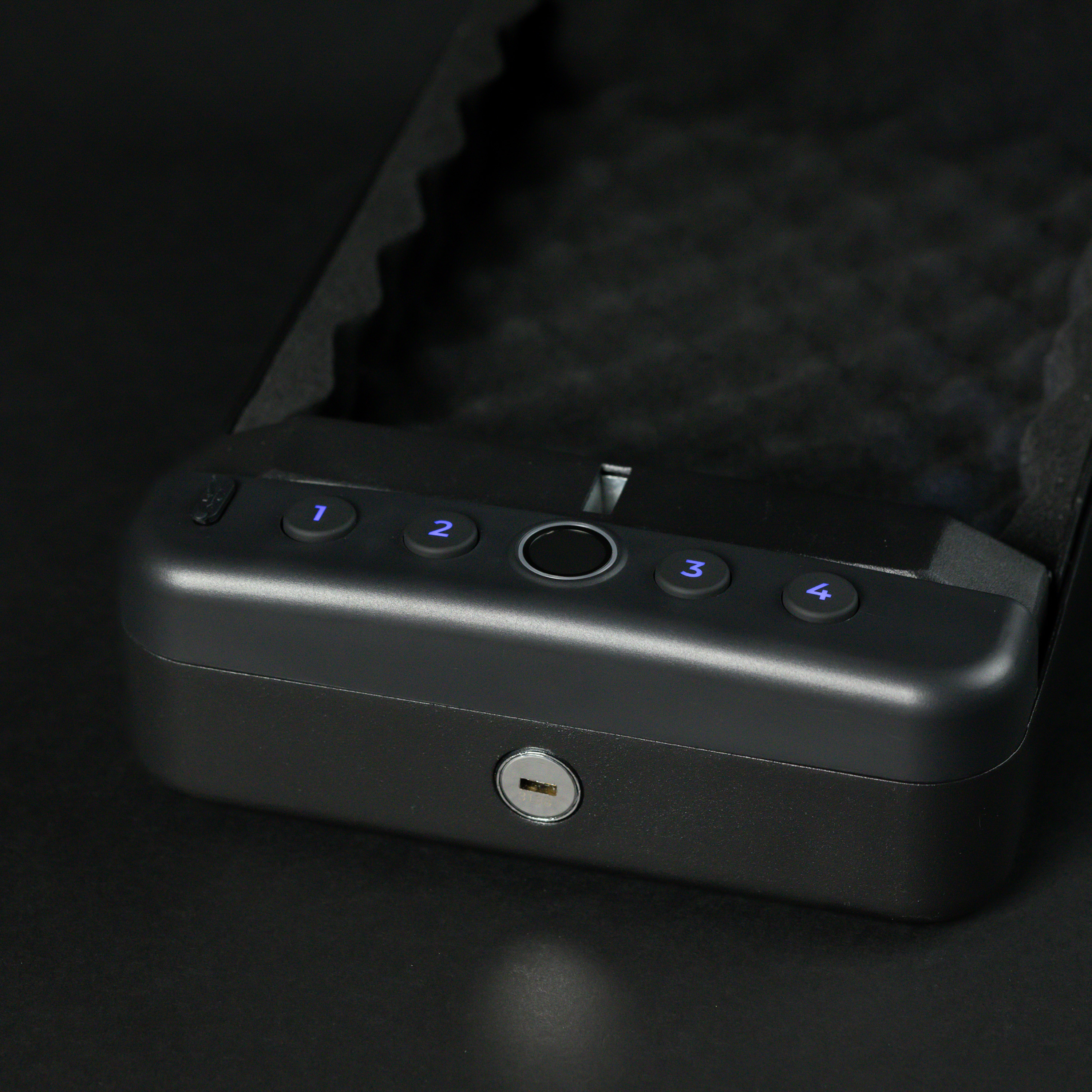Swiss Tech Wächter 100 Biometric Safe with Fingerprint Lock photo 5