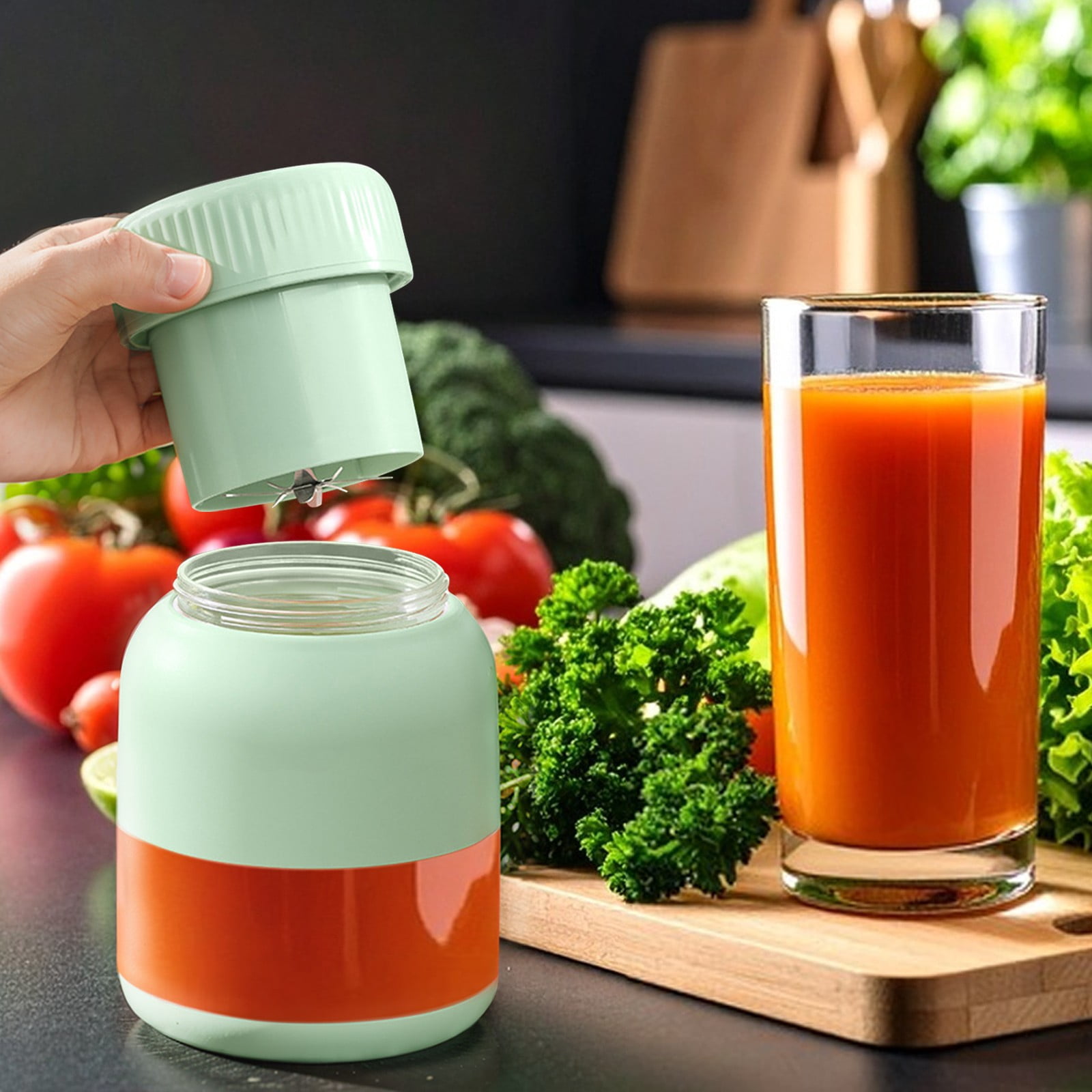BallsFHK Portable Juicer, 16.9 Fl Oz Wireless Blending Cup, Rechargeable USB Juicer For & Smoothies, With Detachable Lid For Easy Use & Travel