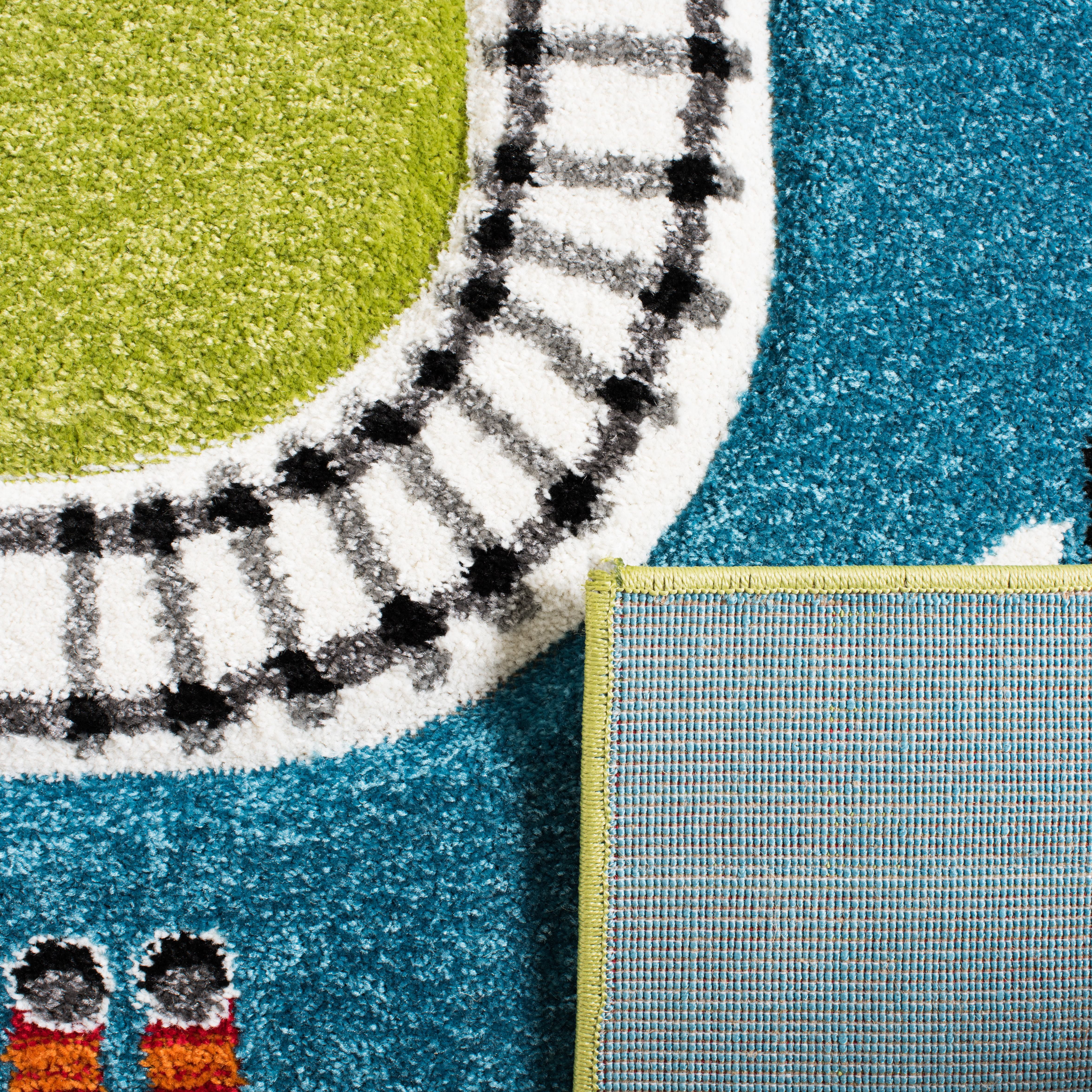 SAFAVIEH Carousel Kids Devan Train Track Area Rug, Green/Ivory, 5'3" x 7'6"