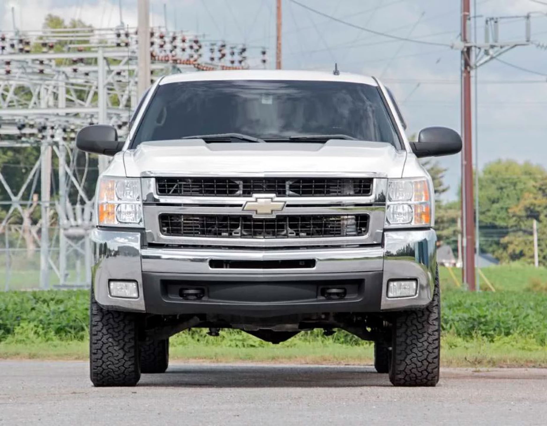 Rough Country 3" Lift Kit for 2001-2010 Chevy/GMC 2500HD | FT Codes - 8596N2RED