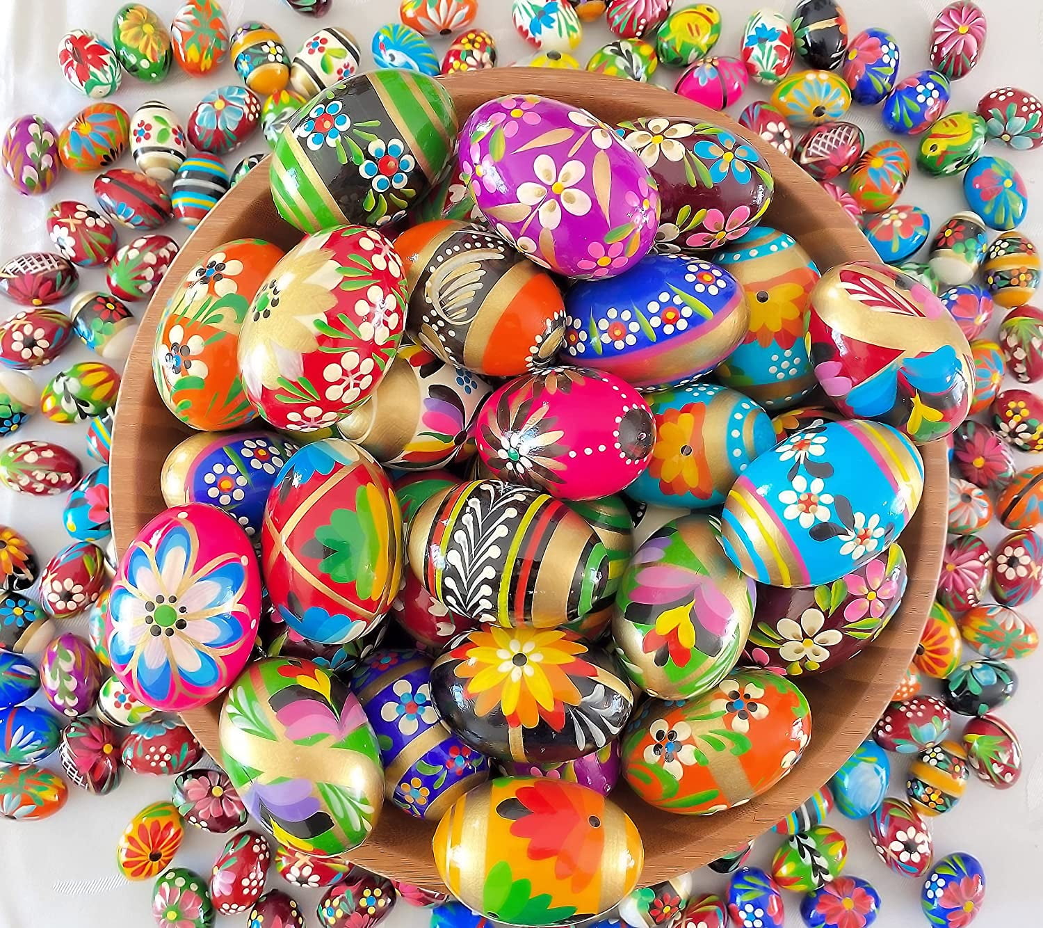 Importer AM Polish Easter Hand Painted Wooden Eggs (Pisanki) Decorative Eggs for Easter Set of 6 Medium Eggs