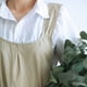 thumbnail image 5 of Delantal de algodón y lino de estilo sencillo para mujer, cómodo para el hogar, de floristería, vintage, con cordones y estampado, 5 of 6