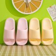 thumbnail image 4 of Nuevas sandalias de verano concisas de color sólido para mujer, cómodas y suaves, para el hogar, para parejas, para interiores, 4 of 6