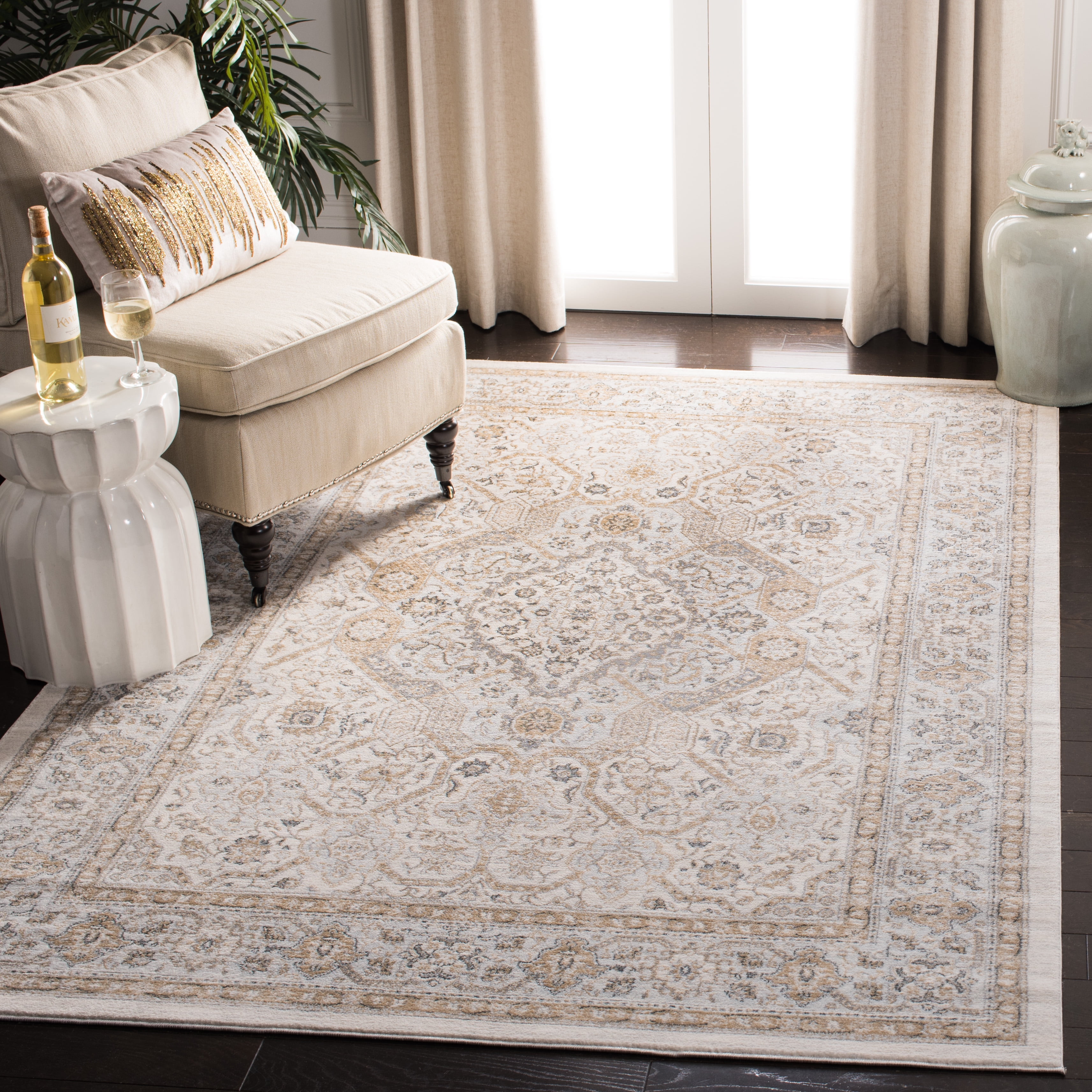 SAFAVIEH Isabella Zander Floral Bordered Area Rug, Cream/Beige, 5'3" x