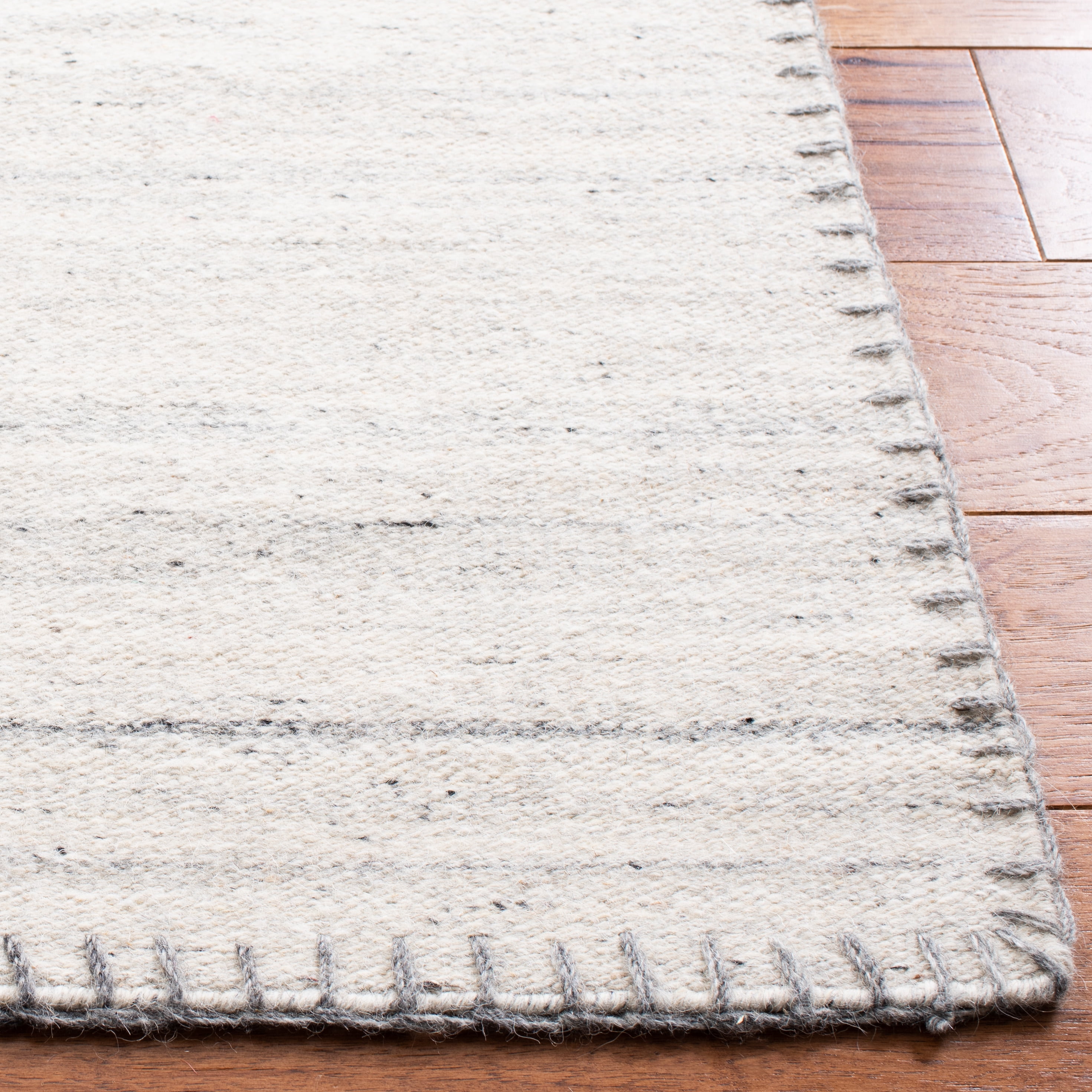 Safavieh Kilim Luka Striped Area Rug, Beige/Light Gray, 6' x 9'