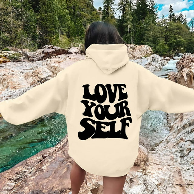 TINZ Chandail à Capuche Oversize pour Femmes avec Slogan Graphique, Manches Longues, Chandail avec Poches, Léger