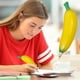 thumbnail image 4 of Bolígrafo de 10 ml con forma de fruta, tinta negra, magnético para un fácil almacenamiento. Bolígrafo de imitación de fruta con formas de manzana, naranja, sandía, piña, plátano y fresa., 4 of 5