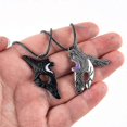 thumbnail image 3 of Collares para parejas con colgante de cazador eterno Yuxing, 3 of 4