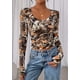 thumbnail image 2 of Remera de Manga Larga PRETTYGARDEN Mujer Crop Top con Escote en V, 2 of 9