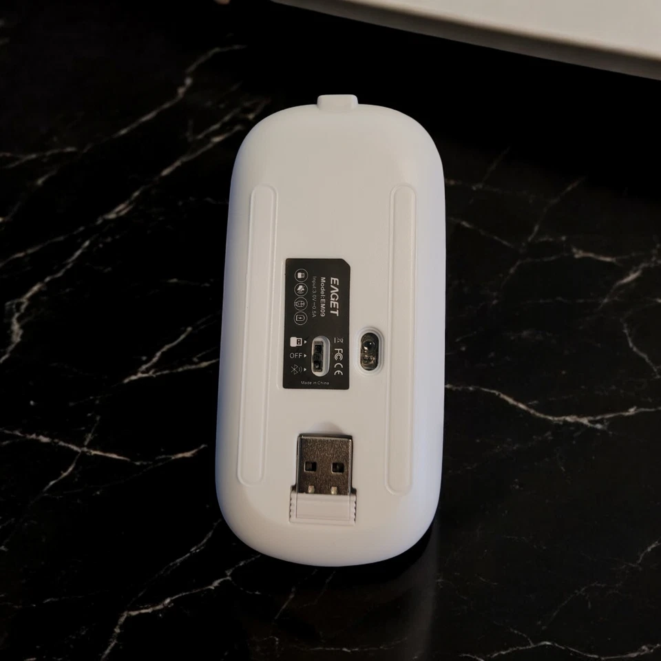 CRESTIN- Eaget White Dual Mode Bluetooth Rechargable Wireless Mouse W Cord Em09