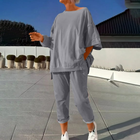 Casual Sets for Women Fall Travel Outfits Sweatsuit 2 Piece Set Crewneck Sweatshirt and Sweatpants Suit New Two Piece Tracksuit Sets for Women Fall Gray L