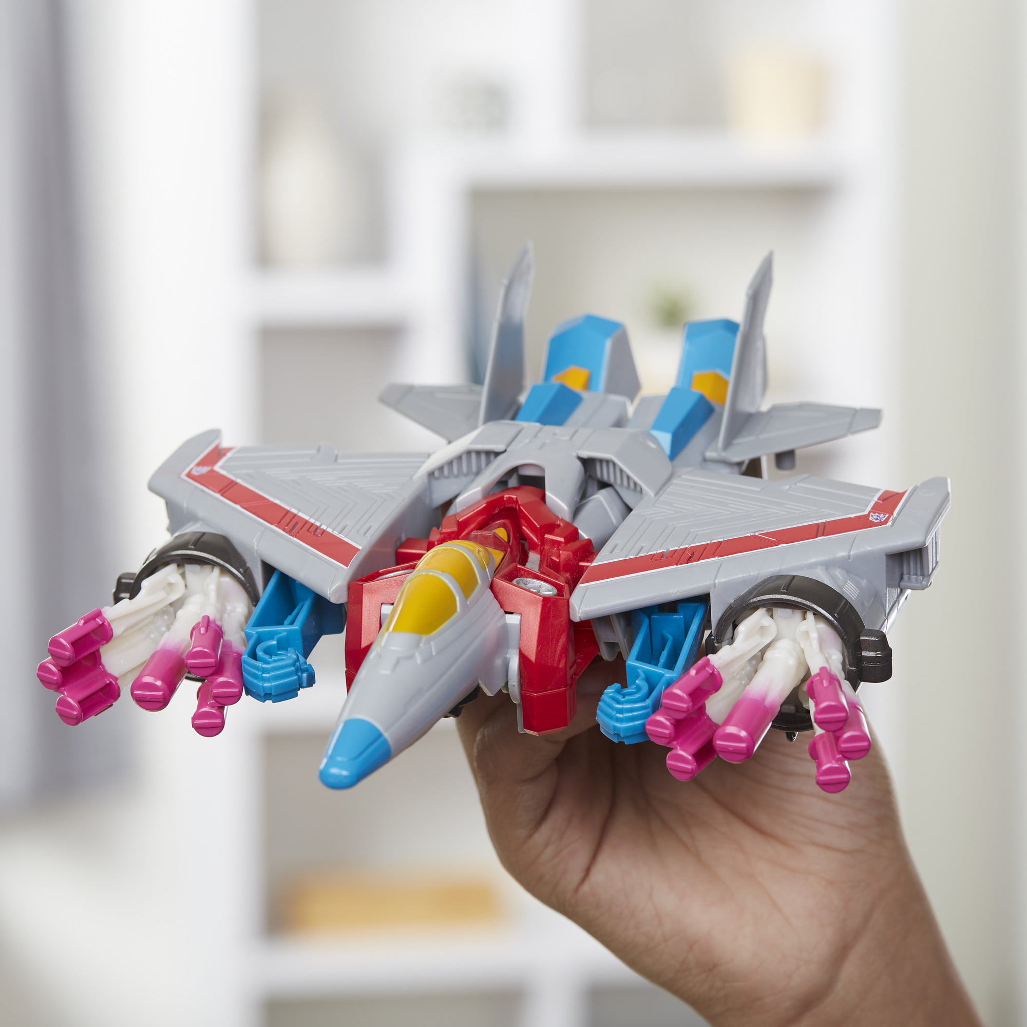 Hasbro Transformers Cyberverse Ultra Class Starscream Action Figure