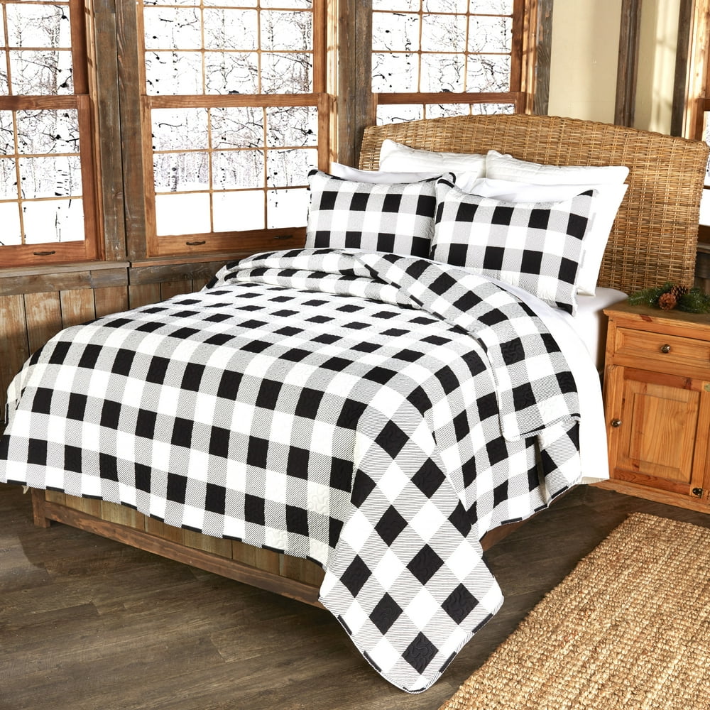 Black and White Checker Bed Quilt Set with Pillow Shams
