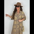 thumbnail image 4 of Vestido Bohemio con Estampado Floral para Mujer, Escote en V Profundo, Abertura Lateral, Corta, Corte A, Holgado Caqui L, 4 of 5