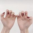 thumbnail image 2 of Parche corto para manicura con punta ondulada de False Nails HUOGUO, 2 of 2
