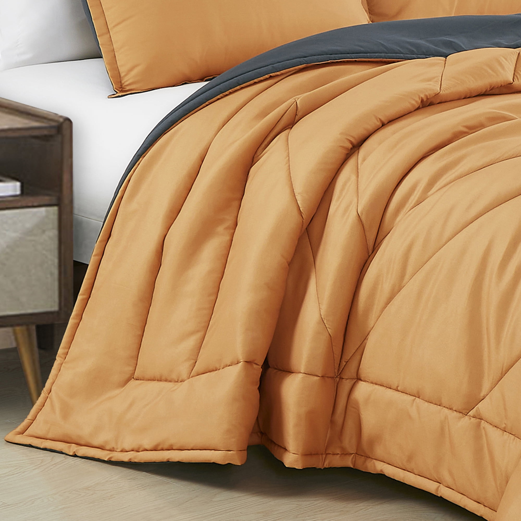 Evjk 3-Piece Decorative Lightweight Bedspread Set – Reversible, Microfiber with Refined Solid, King