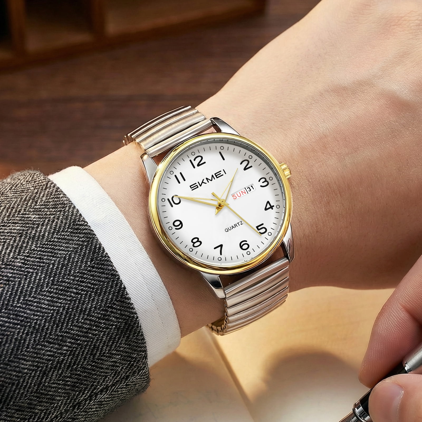 SKMEI Watches for Men Easy Reader Analog Mens Quartz Watch with Stainless Steel Expansion Band Luminous waterproof watch