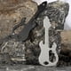 thumbnail image 4 of Greeniant Tarjeta multifuncional con forma de guitarra, herramienta con mango, abrebotellas portátil, llave inglesa, reparación, llavero, carpas Negro, 4 of 6