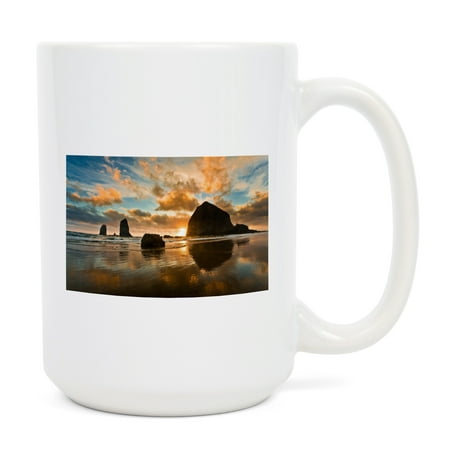 

15 fl oz Ceramic Mug Cannon Beach Oregon Haystack Rock at Sunset Dishwasher & Microwave Safe