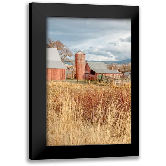 Murdock, Ramona 11x14 Black Modern Framed Museum Art Print Titled - Red Silo Barn