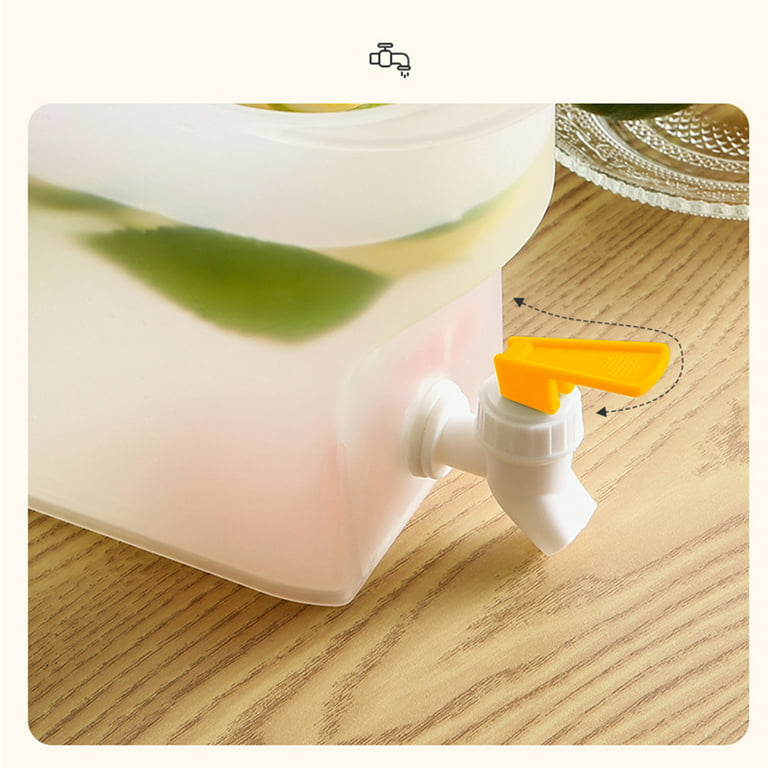 Plastic Beverage Dispenser with Tap 360° Rotatable Drink Dispenser Large  Capacity Cold Drink Kettle with A Mouth Iced Water Juice Lemonade Dispenser  5L for Fridge Home Kitchen 