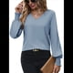 thumbnail image 2 of Camisa Informal Sencilla de Larga con Cuello en V para Mujer, Color Liso, Plisada, con Mangas Farol Azul M, 2 of 9