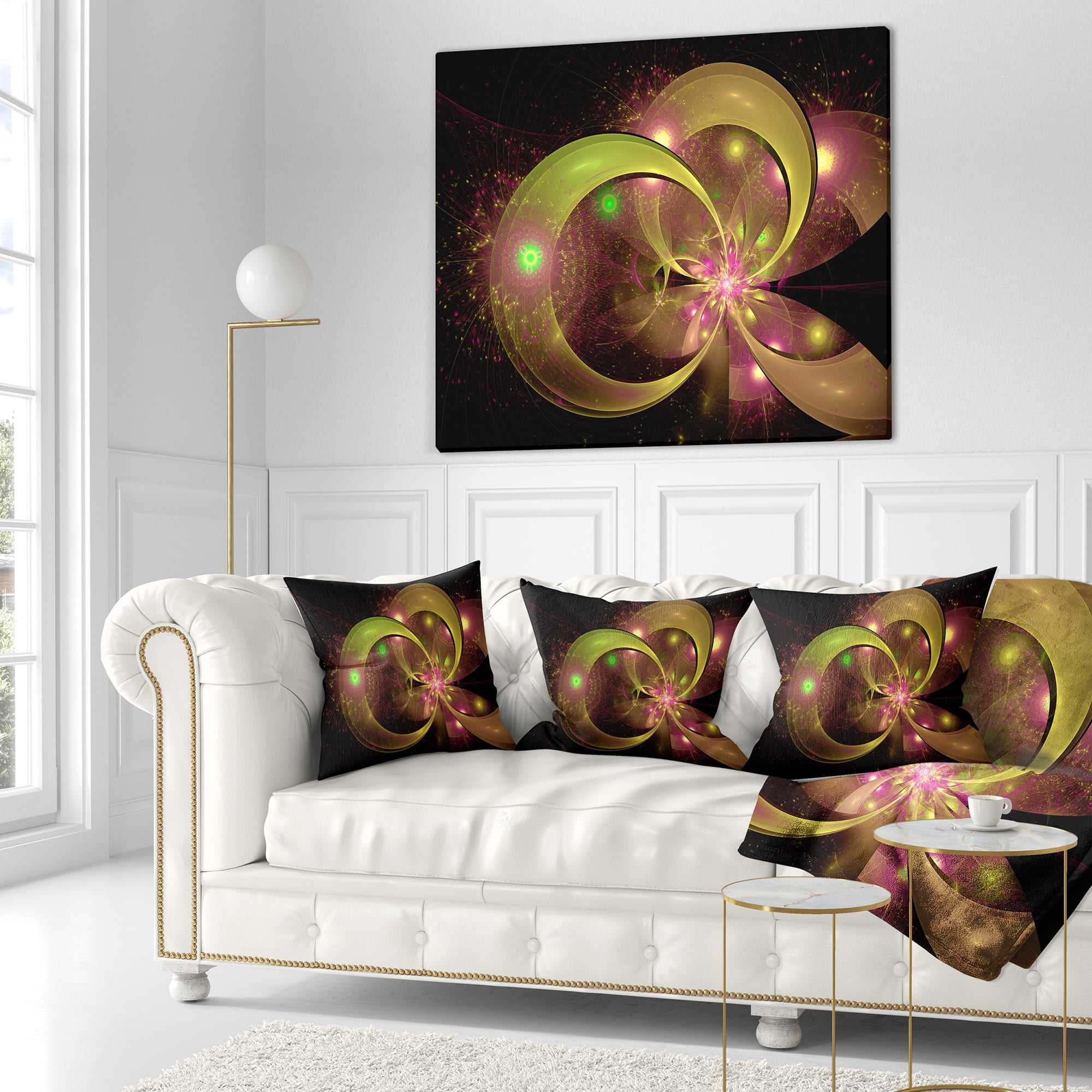 Designart Symmetrical Green Fractal Flower - Floral Throw Pillow - 16x16