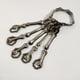 thumbnail image 3 of Pulsera De Mano De Esqueleto De Halloween Con Anillo, Pulsera De Metal Punk, Anillo De Dedos De Esqueleto Para Mujeres Y Hombres, Regalos Guardurnaity AP006169-01, 3 of 6