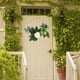 thumbnail image 5 of Hortensia artificial Corona de camelia rosa | 40cm de diámetro | Flores de seda hojas verdes | Decoración de pared para colgar puerta de resorte hecha a mano | Chimenea de la sala de estar de la, 5 of 8
