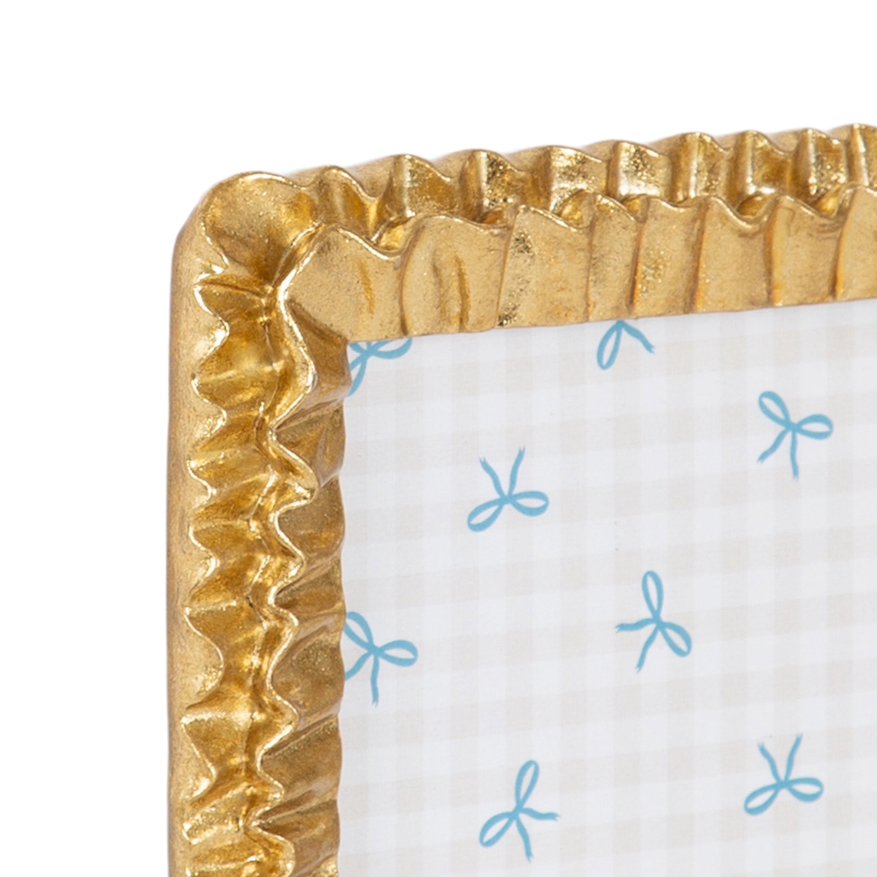DesignOvation – 5x7 Picture Frame – Scalloped Gold Tabletop Photo Frame