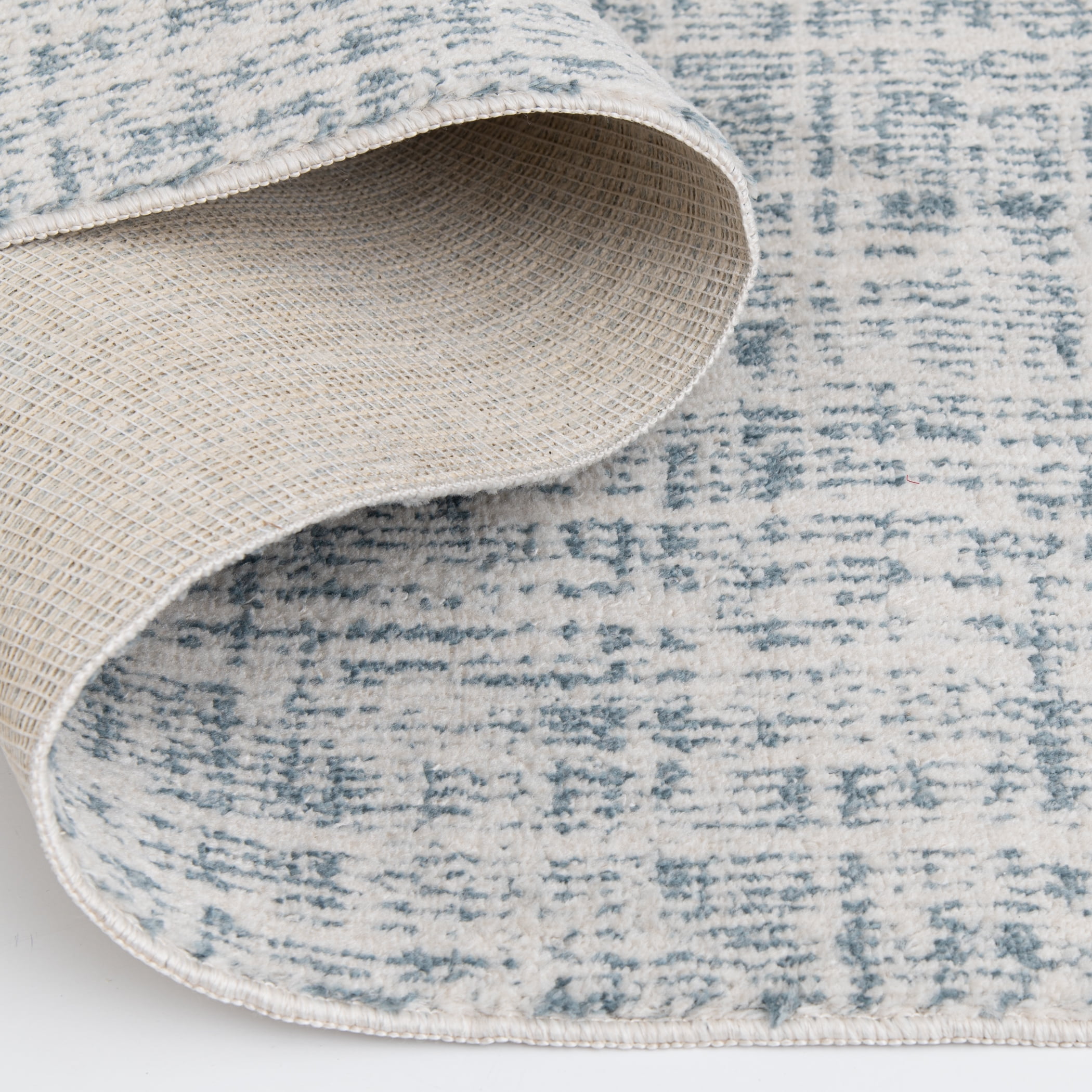 Mainstays 7'6" x 9'6" Ivory and Blue Plaid Indoor Area Rug