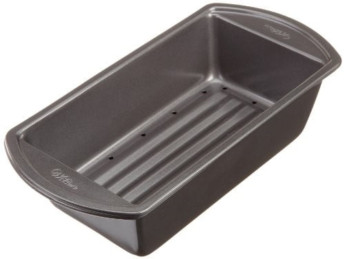 2-Piece Set Reduce the Fat and Kick Up the Flavor Wilton Perfect Results Premium Non-Stick Bakeware Meatloaf Pan Set 9.25 x 5.25 x 2.75 inch