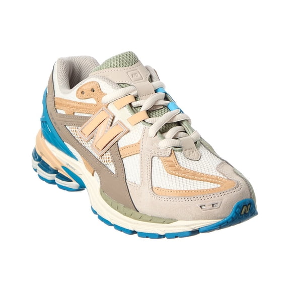 New Balance Sneaker, 9, White