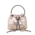 thumbnail image 1 of Bolso de alta gama, bolso de mujer, bolso de noche con lentejuelas y cinta de metal, bolso de mano con boca de cubo itálica portátil, sobre rojo, 1 of 6