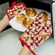 thumbnail image 5 of Manoplas y almohadillas aislantes de Papá Noel Juego de aislamiento para cocina y repostería Manoplas aislantes de franela para horno Almohadillas aislantes Adornos para árbol de Navidad con cord, 5 of 6