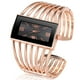 thumbnail image 2 of Reloj de pulsera de moda hueco Reloj de cuarzo Temperamento versátil Reloj de pulsera para mujer Superficie blanca plateada oso de fresa Electrónica, 2 of 6