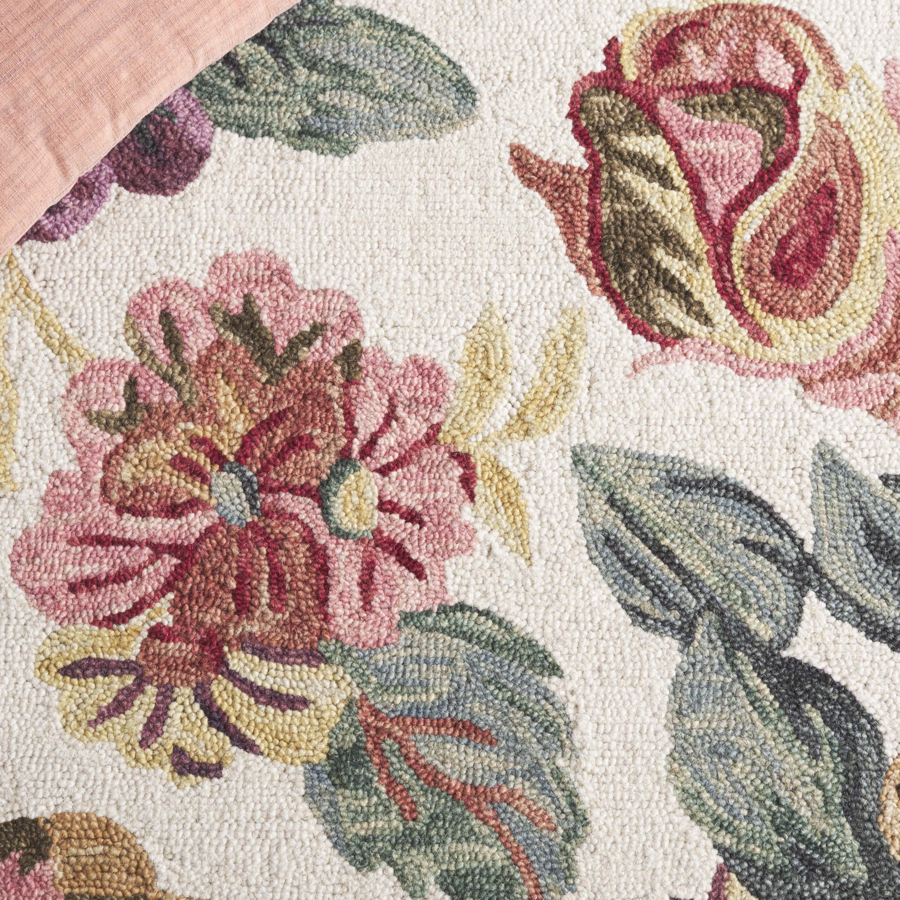 SAFAVIEH Jardin Aloysius Floral Area Rug, Ivory/Red, 5' x 8'
