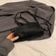 thumbnail image 4 of Bolso Bandolera Cloud para Mujer Con Borla Hombro Fruncido (), 4 of 9