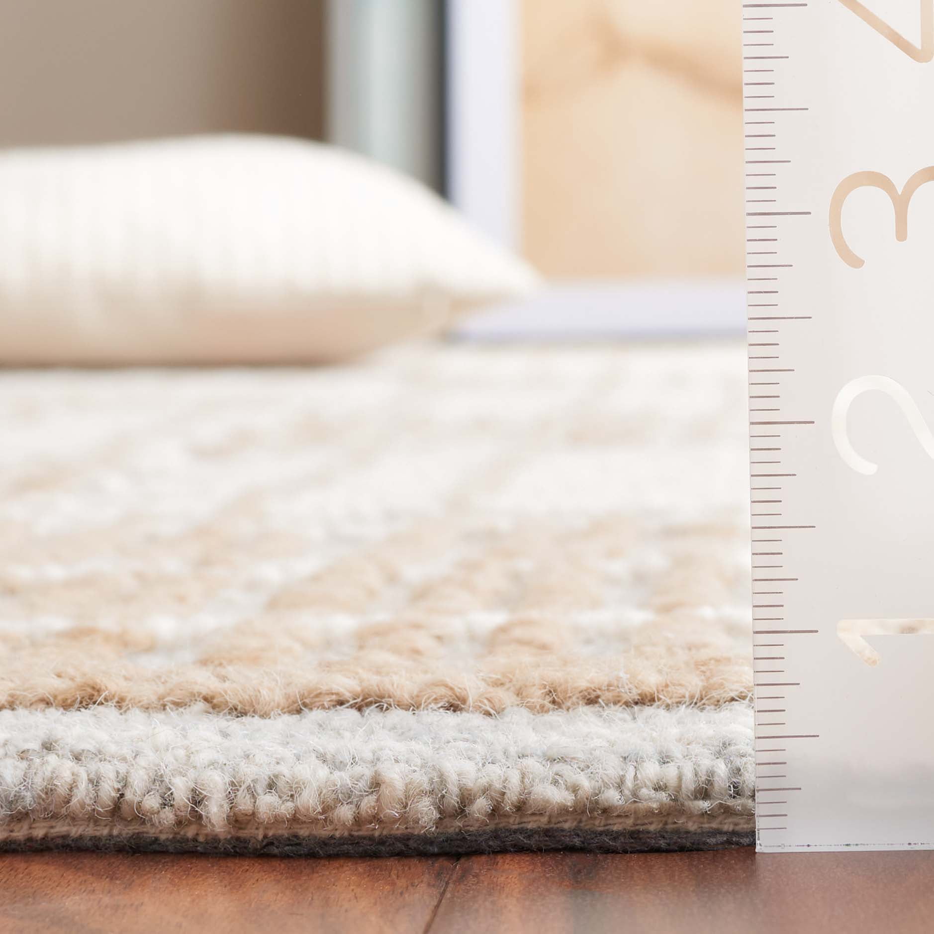 Safavieh Abstract Milan Striped Area Rug, Sage/Taupe, 6' x 6' Square