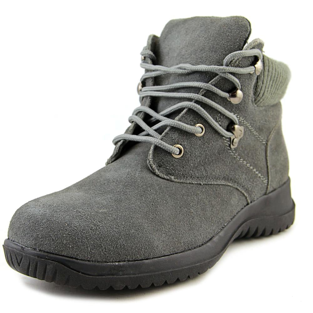 closed toe boots