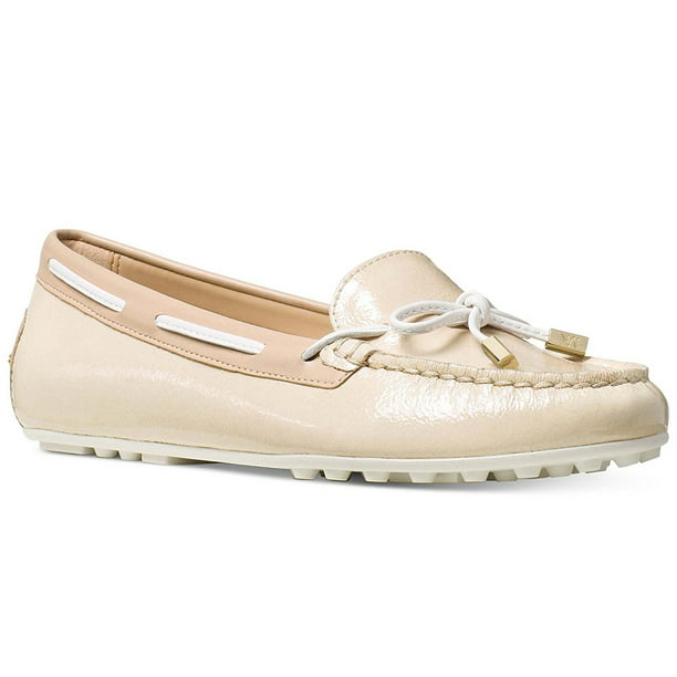 Michael Michael Kors Daisy Moc Ecru Soft Patent/Nappa Women's Slip on Shoes  Size 9 M 